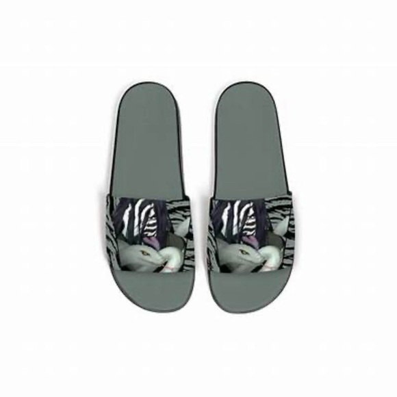 Primitive X Naruto Serpent Slide Sage Green - Picture 2 of 6